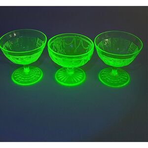 Vintage Set of 3 Vaseline Uranium Glass Dessert Sherbet Green Cups Glasses